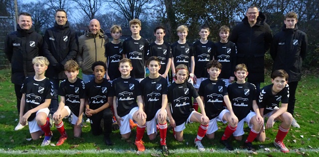 Hoevelaken JO14-1 in het nieuw