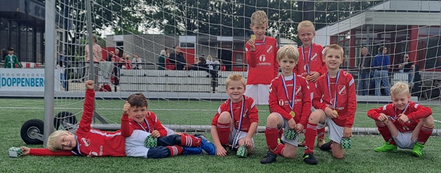 Laatste wedstrijd JO8-3