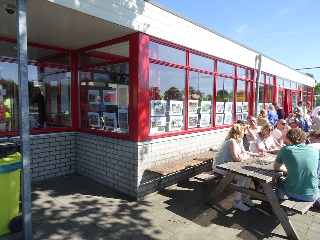 Foto's 50 jaar schoolvoetbal trekken direct de aandacht