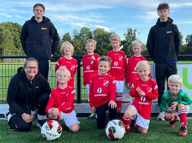 Eerste winst JO8-3! : 7-5