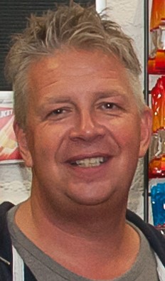 In memoriam: Albert van der Woude