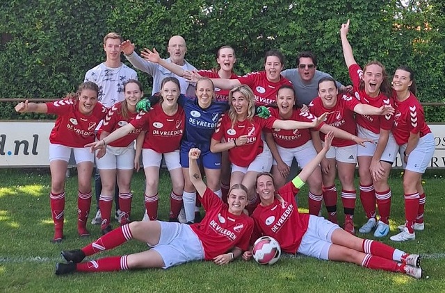 Na winst op VSCO’61 kan Hoevelaken VR1 17 mei kampioen worden!