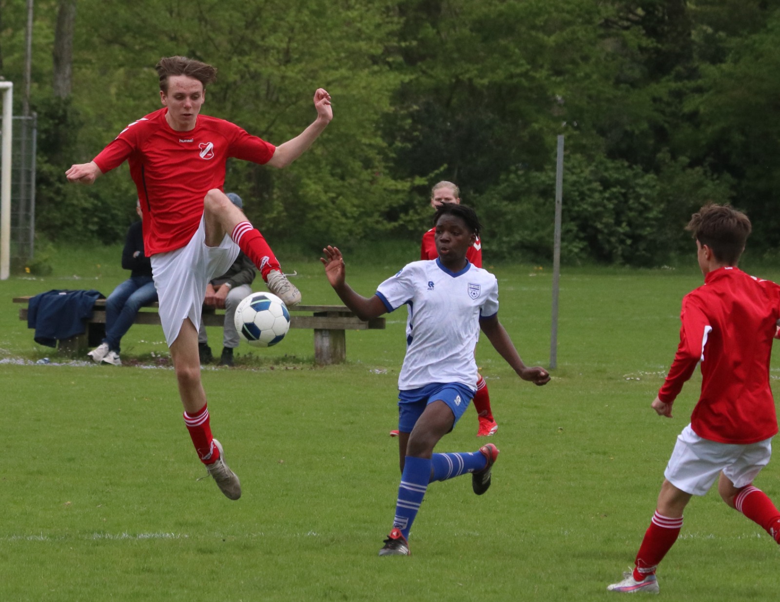 Sc Hoevelaken JO15-3 j/m behaalt verpletterende overwinning!